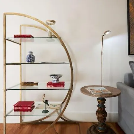 Charming Central Apartment Lissabon