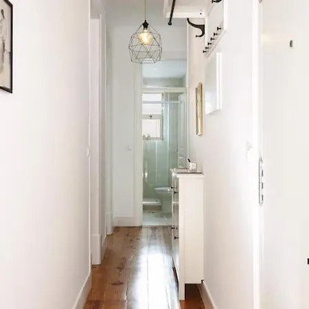 Charming Central Apartman *